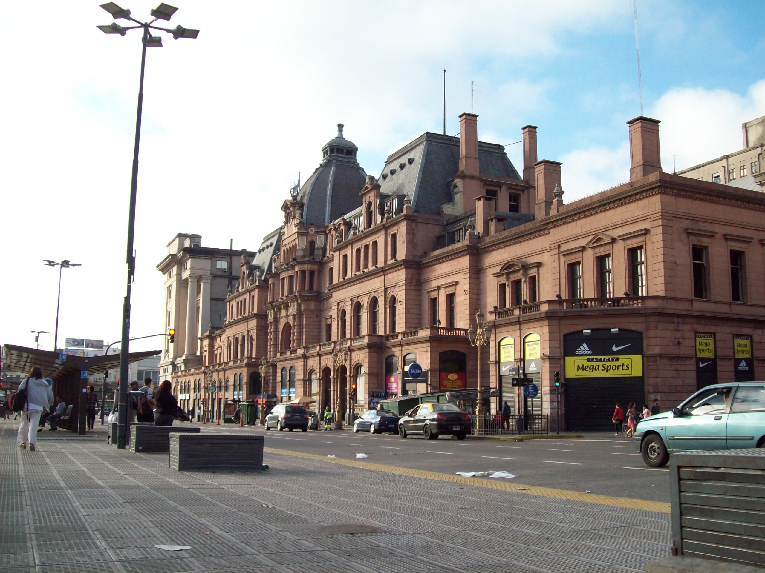 Estación Plaza Constitución, cabecera de la Línea Roca, Buenos Aires